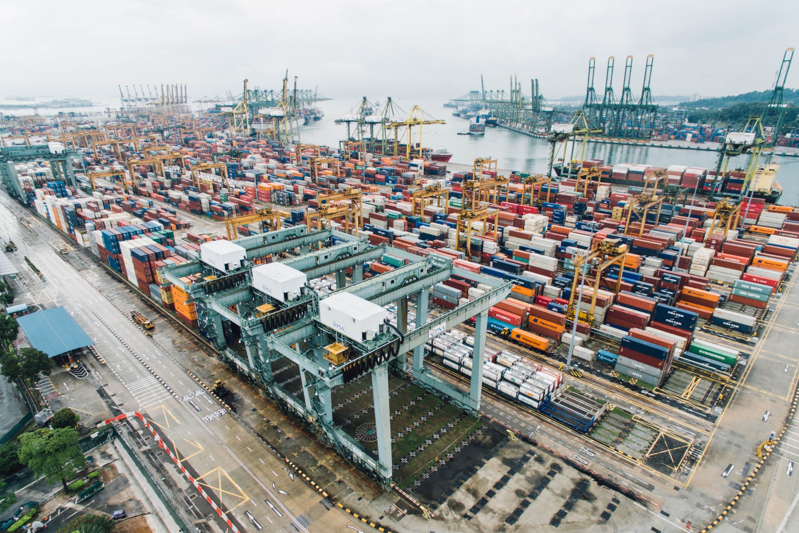 containers at port