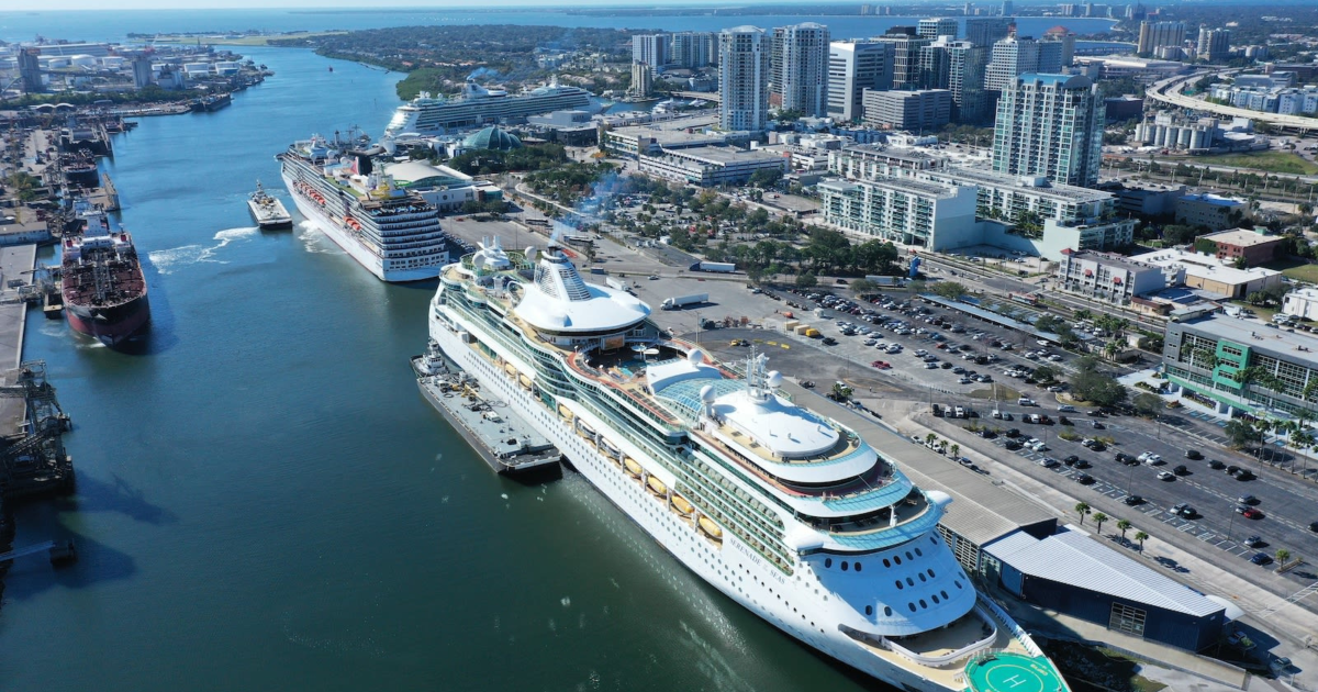 Birdseye view of the cruise terminal in Port Tampa Bay